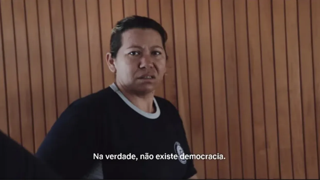 Democracia em Vertigem